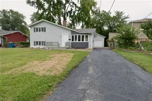 911 West Dr, Sheffield Lake, OH 44054 - Photo 20