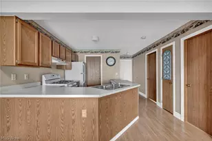 6035 Lake Road W, Ashtabula, OH 44004 - Photo 14