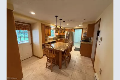 48769 Lakeview Circle, East Liverpool, OH 43920 - Photo 12