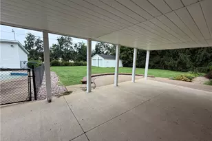 48769 Lakeview Cir, East Liverpool, OH 43920 - Photo 4