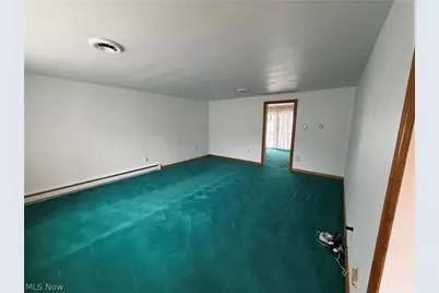 48769 Lakeview Circle, East Liverpool, OH 43920 - Photo 10