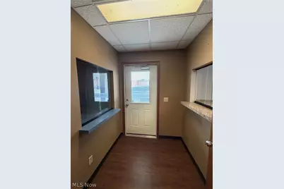 47 Alice Drive, Akron, OH 44319 - Photo 2