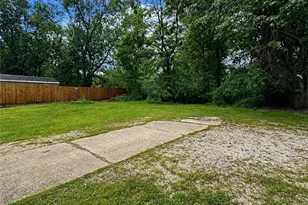 804 Beardsley St, Akron, OH 44311 - Photo 6