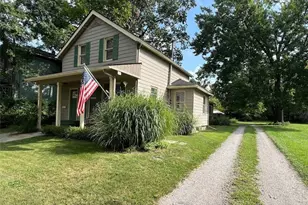 224 6th St, Elyria, OH 44035 - Photo 16