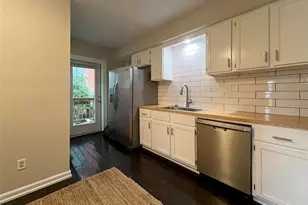 224 6th St, Elyria, OH 44035 - Photo 6