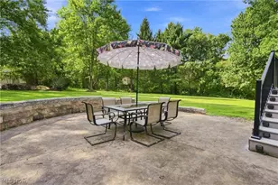 11089 Carriage Hill Dr, Chagrin Falls, OH 44023 - Photo 16
