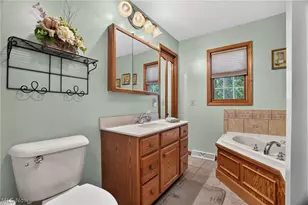 7424 Kingsboro Dr, Conneaut, OH 44030 - Photo 18
