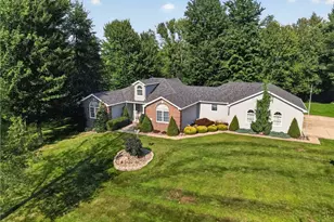 7424 Kingsboro Dr, Conneaut, OH 44030 - Photo 2