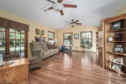 1700 Kenyon Avenue SW, Massillon, OH 44647 - Photo 18