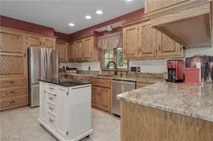 1700 Kenyon Ave SW, Massillon, OH 44647 - Photo 16