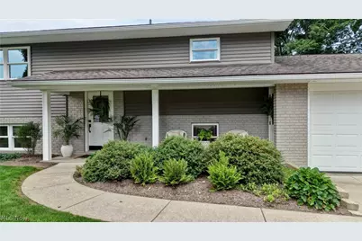 890 Geneva Street SW, Sugarcreek, OH 44681 - Photo 2