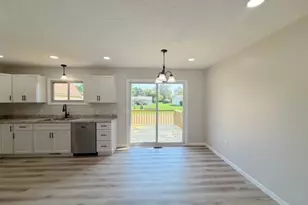 11349 East Ave NE, Sandyville, OH 44671 - Photo 6