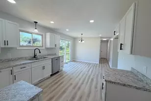 11349 East Ave NE, Sandyville, OH 44671 - Photo 8