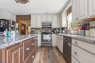 12530 Lineage Cir NW, Uniontown, OH 44685 - Photo 22