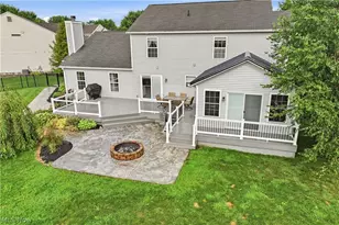 12530 Lineage Cir NW, Uniontown, OH 44685 - Photo 4