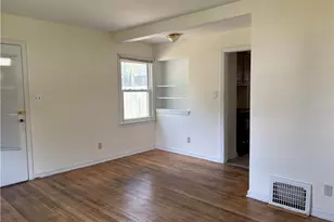 1711 Evergreen Ave, Akron, OH 44301 - Photo 4
