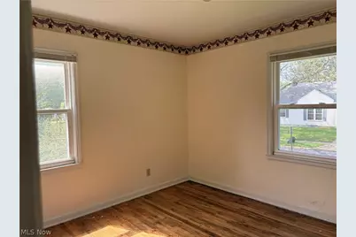 1711 Evergreen Avenue, Akron, OH 44301 - Photo 10