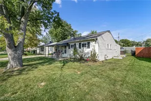 4307 Talbot Ln, Lorain, OH 44055 - Photo 4
