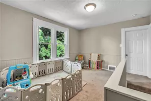 695 N St Clair St, Painesville, OH 44077 - Photo 28