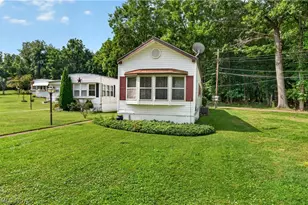 1219 Pasadena Blvd NW, North Canton, OH 44720 - Photo 2