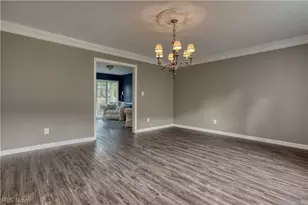 1461 Wimbledon Cir, Stow, OH 44224 - Photo 8
