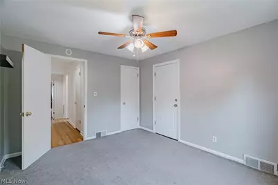 14721 S Woodland Road, Huber Heights, OH 44120 - Photo 32