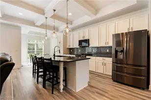928 Dunning Rd, New Franklin, OH 44614 - Photo 8