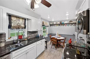 140 Shadyside Ct, Alliance, OH 44601 - Photo 6