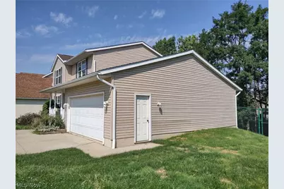 1608 Spring Village Lane, Ontario, OH 44906 - Photo 22
