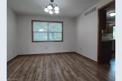 1608 Spring Village Lane, Ontario, OH 44906 - Photo 12
