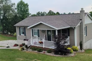 605 Cole Coffman Rd, Marietta, OH 45750 - Photo 2