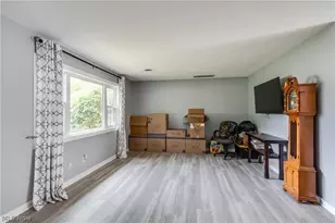 7320 Lourelton Ave NW, North Canton, OH 44720 - Photo 4