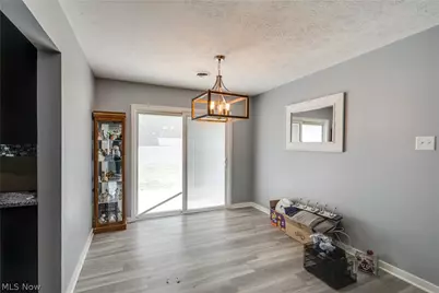 7320 Lourelton Avenue NW, North Canton, OH 44720 - Photo 6