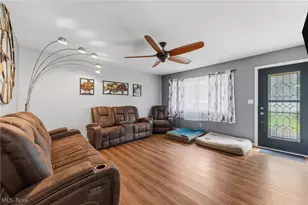 7185 Lakeshore Blvd, Mentor, OH 44060 - Photo 16