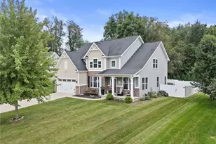 3082 Stonehurst Rd, Uniontown, OH 44685 - Photo 2