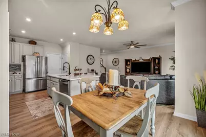 3017 Bonita Circle SE, Canal Fulton, OH 44614 - Photo 10