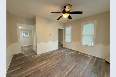 131 W Miller Avenue, Akron, OH 44301 - Photo 12