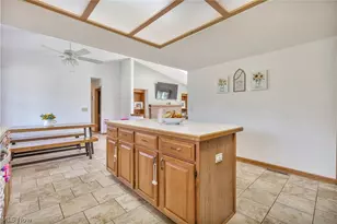 2420 Auberry Dr, Akron, OH 44312 - Photo 10