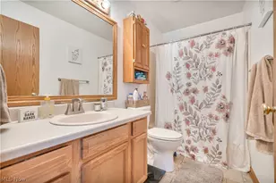 2420 Auberry Dr, Akron, OH 44312 - Photo 14