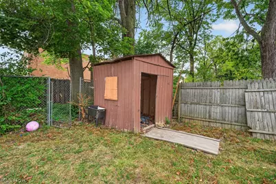 654 Moreley Avenue, Akron, OH 44320 - Photo 24