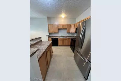 1308 Wellingshire Circle, Cuyahoga Falls, OH 44221 - Photo 10