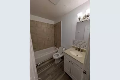 147 Morgan Avenue, Elyria, OH 44035 - Photo 6