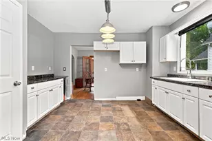 1270 Alberta St, Barberton, OH 44203 - Photo 12