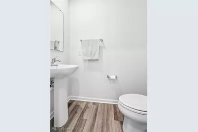 5215 Witner Street, Barberton, OH 44203 - Photo 8