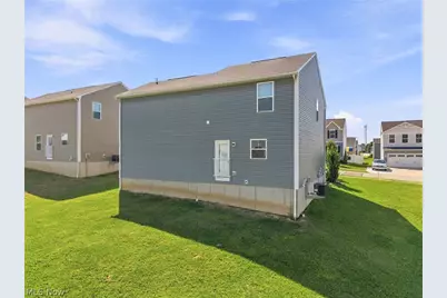 5215 Witner Street, Barberton, OH 44203 - Photo 4