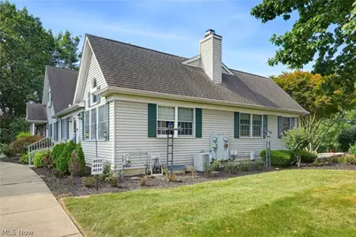4035 Woodlands Drive, Vermilion, OH 44089 - Photo 2