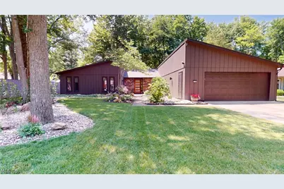 5726 Rock Point Circle, North Ridgeville, OH 44039 - Photo 2