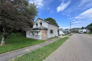 8574 N High St, Mineral City, OH 44656 - Photo 4