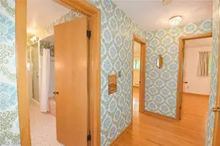 1634 Parkview Dr, Green Hills, OH 44131 - Photo 18