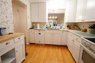 115 Ledbury Cir NE, Canton, OH 44721 - Photo 6